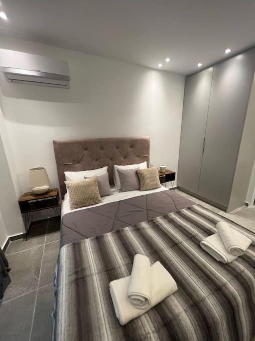 Studio Mv In The Center Of Athens - Secured Area Buitenkant foto